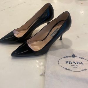 PRADA classic black pump, size 39